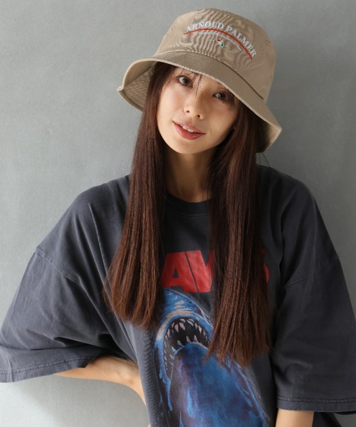 Arnold Palmer(アーノルドパーマー)の「Arnold Palmer バケットハット(ハット・レディース・ブラック/ベージュ/ベージュ系その他/ベージュ系その他2/ブラック系その他/ブラック系その他2・FREE)」の6枚目の写真