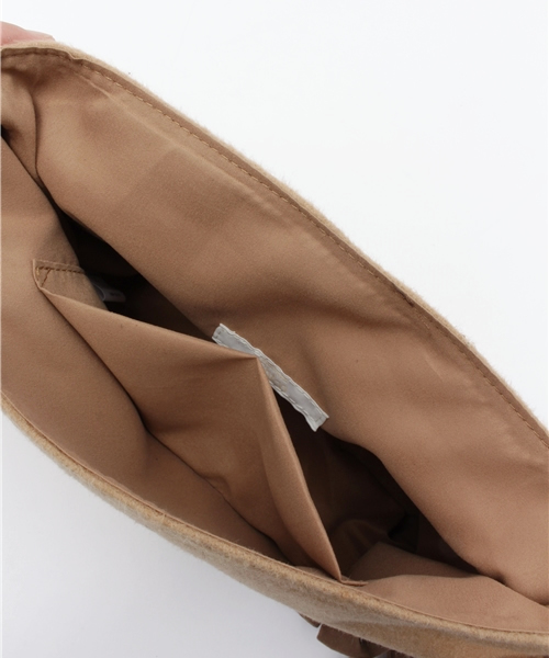 Chico（チコ）の「【who's who Chico】ウールリボンクラッチバック（クラッチバッグ・レディース・ブラック/グレー/ベージュ・FREE）」の7枚目の写真