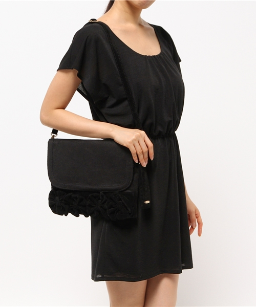 Chico（チコ）の「【who's who Chico】ウールリボンクラッチバック（クラッチバッグ・レディース・ブラック/グレー/ベージュ・FREE）」の5枚目の写真