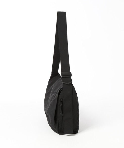 RAGEBLUE（レイジブルー）の「フラップショルダーバッグ（ショルダーバッグ・メンズ・ブラック/ブラック系その他/オフホワイト/ブラック系その他2・FREE）」の7枚目の写真