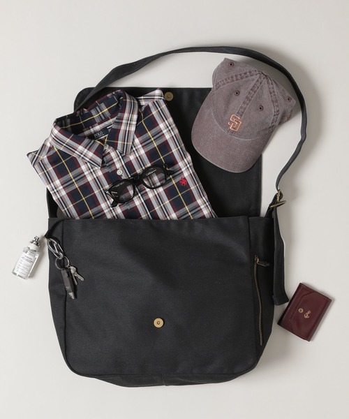 RAGEBLUE（レイジブルー）の「フラップショルダーバッグ（ショルダーバッグ・メンズ・ブラック/ブラック系その他/オフホワイト/ブラック系その他2・FREE）」の18枚目の写真