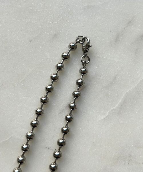 DouDou(ドゥドゥ)の「4ミリボールチェーンロングネックレス(ネックレス・レディース・シルバー/ゴールド・FREE)」の15枚目の写真