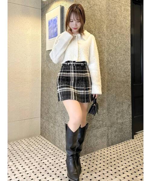 dazzlin(ダズリン)の「ラペルファーショートカーディガン(カーディガン/ボレロ・レディース・パープル/チャコールグレー/オフホワイト・FREE)」の11枚目の写真