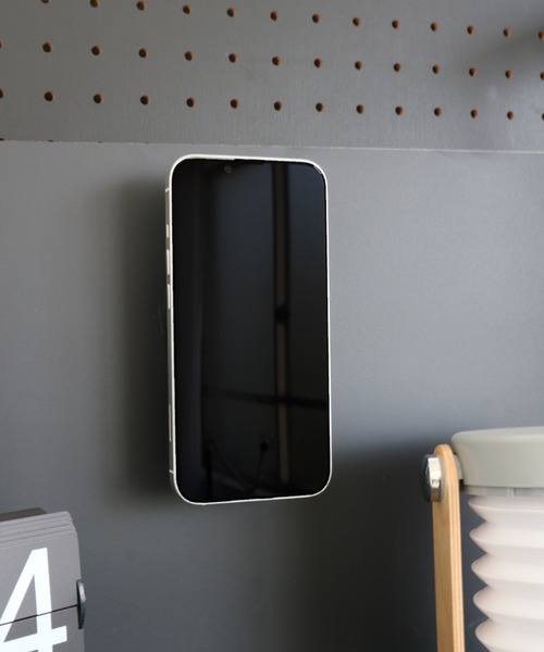 C520(シーゴーニーゼロ)の「〈C520/シーゴーニーゼロ〉VacuMag 真空吸着MagSafeホルダー 充電なし(スマホグッズ・レディース・ブラック/シルバー・ONE SIZE)」の3枚目の写真