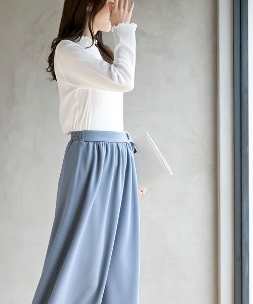 rps（アールピーエス）の「襟シャーリングメローカットソー（Tシャツ/カットソー・レディース・モカ/ブラック/その他/オフホワイト/グレー/グレイッシュベージュ・フリー）」の8枚目の写真