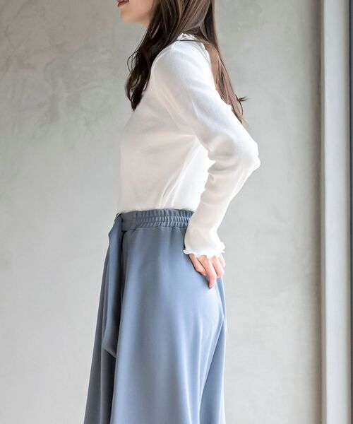 rps（アールピーエス）の「襟シャーリングメローカットソー（Tシャツ/カットソー・レディース・モカ/ブラック/その他/オフホワイト/グレー/グレイッシュベージュ・フリー）」の10枚目の写真