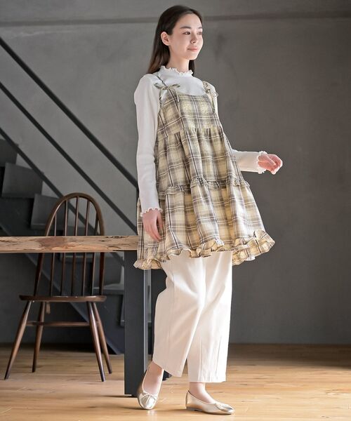 rps（アールピーエス）の「襟シャーリングメローカットソー（Tシャツ/カットソー・レディース・モカ/ブラック/その他/オフホワイト/グレー/グレイッシュベージュ・フリー）」の17枚目の写真