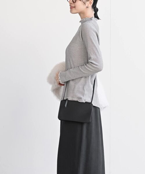 rps（アールピーエス）の「襟シャーリングメローカットソー（Tシャツ/カットソー・レディース・モカ/ブラック/その他/オフホワイト/グレー・フリー）」の8枚目の写真