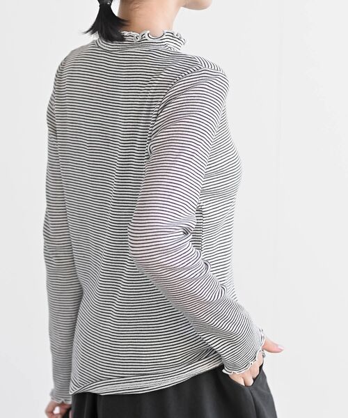 rps（アールピーエス）の「襟シャーリングメローカットソー（Tシャツ/カットソー・レディース・モカ/ブラック/その他/オフホワイト/グレー・フリー）」の13枚目の写真