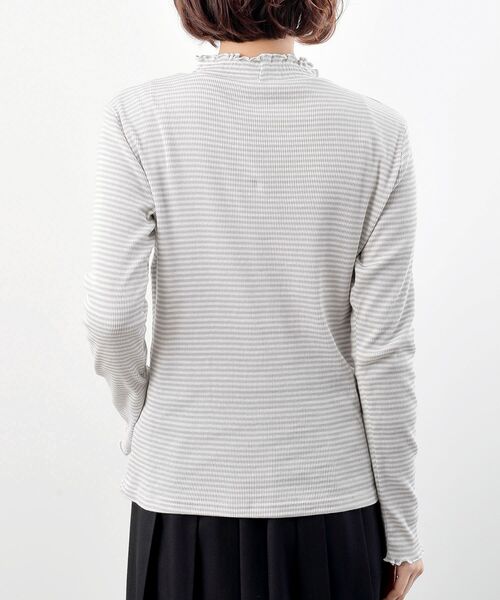 rps（アールピーエス）の「襟シャーリングメローカットソー（Tシャツ/カットソー・レディース・モカ/ブラック/その他/オフホワイト/グレー・フリー）」の17枚目の写真