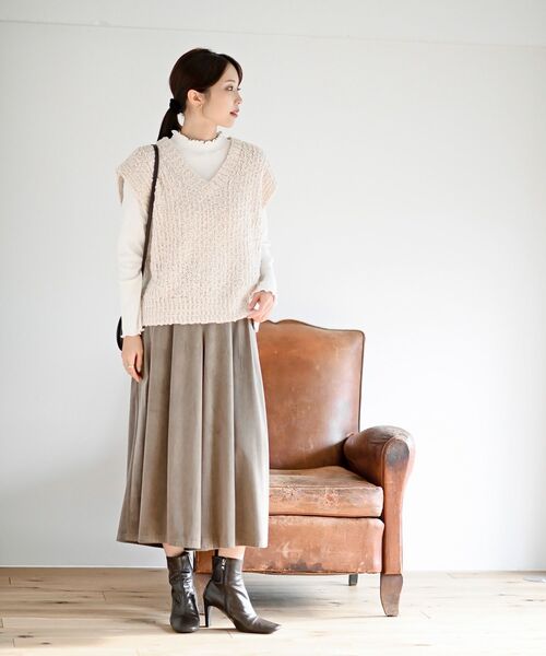 rps（アールピーエス）の「襟シャーリングメローカットソー（Tシャツ/カットソー・レディース・モカ/ブラック/その他/オフホワイト/グレー・フリー）」の18枚目の写真