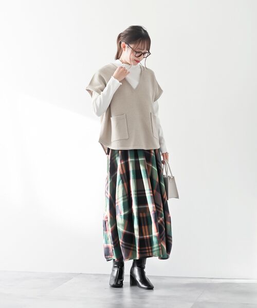 rps（アールピーエス）の「襟シャーリングメローカットソー（Tシャツ/カットソー・レディース・モカ/ブラック/その他/オフホワイト/グレー・フリー）」の19枚目の写真