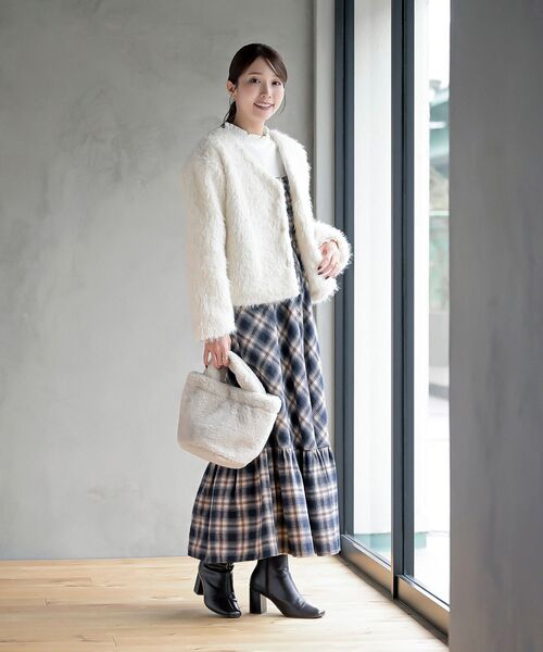 rps（アールピーエス）の「襟シャーリングメローカットソー（Tシャツ/カットソー・レディース・モカ/ブラック/その他/オフホワイト/グレー・フリー）」の22枚目の写真