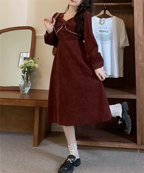 FREE STYLISTS(フリー スタイリスト)の「パールリボンフレアワンピース(ワンピース・レディース・ブラック/ボルドー・L/M/XL)」の22枚目の写真