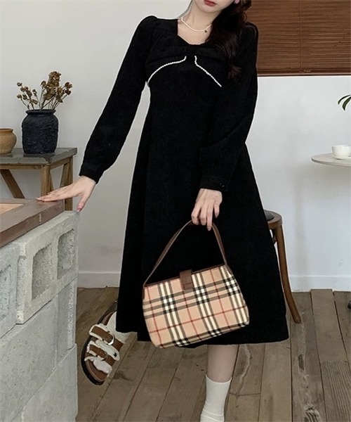 FREE STYLISTS(フリー スタイリスト)の「パールリボンフレアワンピース(ワンピース・レディース・ブラック/ボルドー・L/M/XL)」の8枚目の写真