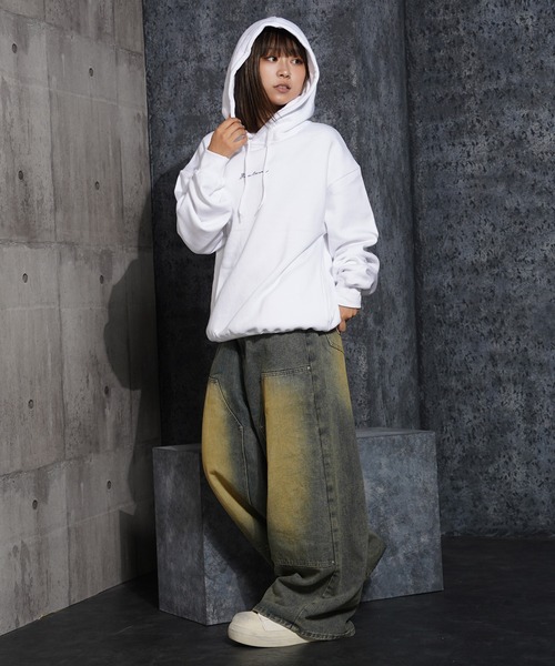1111clothing（ワンフォークロージング）の「裏起毛 ロゴ刺繍 ワイドパーカー / Lined Wide Hoodie with Embroidered Logo（パーカー・メンズ・アッシュ/グレイッシュベージュ/ホワイト・M/L）」の19枚目の写真