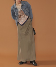 en CAnAF（エンカナフ）の「キュプラ ライク ビンテージサテン セミフレアスカート（スカート）」