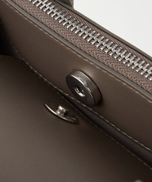 green label relaxing（グリーンレーベルリラクシング）の「2WAYスクエア バッグ（ショルダーバッグ・レディース・イエロー/モカ/ブラック/オフホワイト/シルバー/オレンジ/ブラウン系・FREE）」の8枚目の写真