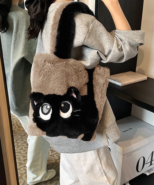 Miniministore（ミニミニストア）の「ファートートバッグ ふわふわ 猫柄鞄秋冬（トートバッグ・レディース・グリーン/サーモンピンク/アイボリー系1/アイボリー系2/スモークピンク/グレー/ブラウン・FREE）」の19枚目の写真