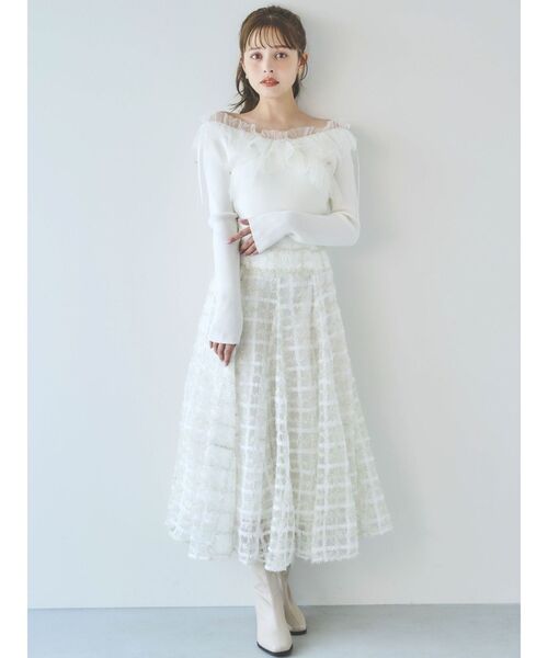 dazzlin(ダズリン)の「リボンチュールオフショルニットトップス(ニット/セーター・レディース・ブラック/グレー/オフホワイト/ピンク・FREE)」の11枚目の写真