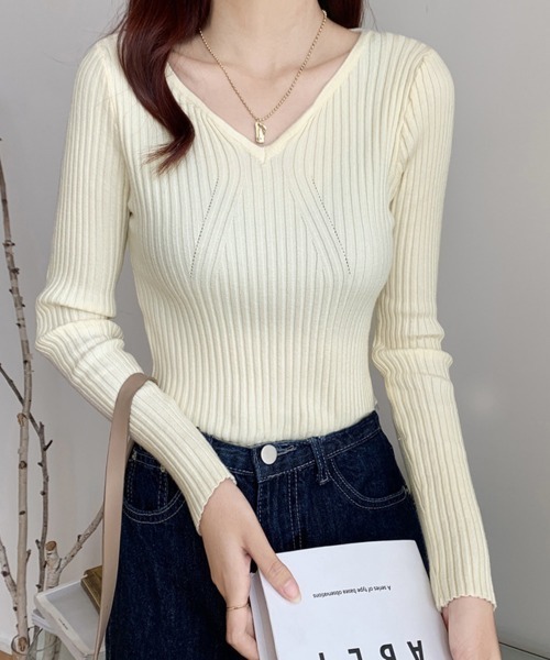 Miniministore(ミニミニストア)の「ニットトップス Vネックセーター 春秋冬(ニット/セーター・レディース・ライトベージュ/ホワイト・FREE)」の1枚目の写真