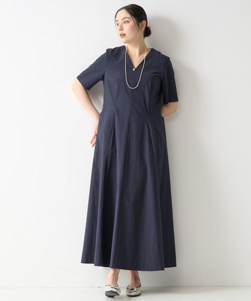 Tiara（ティアラ）の「《亀恭子さんコラボ》ワンピース（ワンピース・レディース・ベージュ/ネイビー・2/3）」の5枚目の写真