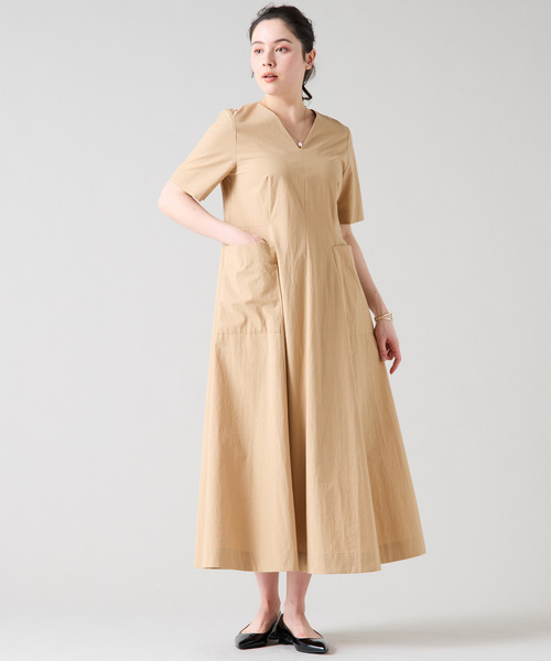 Tiara（ティアラ）の「《亀恭子さんコラボ》ワンピース（ワンピース・レディース・ベージュ/ネイビー・2/3）」の13枚目の写真