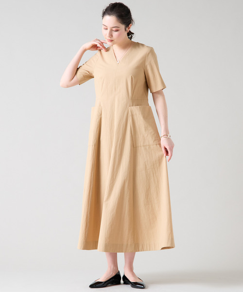 Tiara（ティアラ）の「《亀恭子さんコラボ》ワンピース（ワンピース・レディース・ベージュ/ネイビー・2/3）」の14枚目の写真