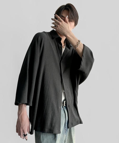 Classical Origin(クラシカルオリジン)の「【Classical Origin】「抜け感纏う。」リンクル加工ドレープドルマンシャツ/Wrinklefinish Dolman Sleeve Shirt(シャツ/ブラウス・メンズ・アイボリー/チャコール・ONE SIZE)」の3枚目の写真