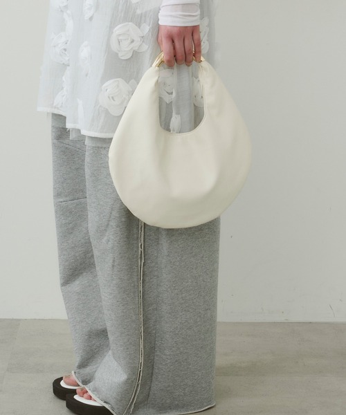 LE VERNIS ル・ベルニ Sculpture bag S 白 ハンドバッグ LE VERNIS(ル・ベルニ)Sculpture bag S（ハンドバッグ）｜LE