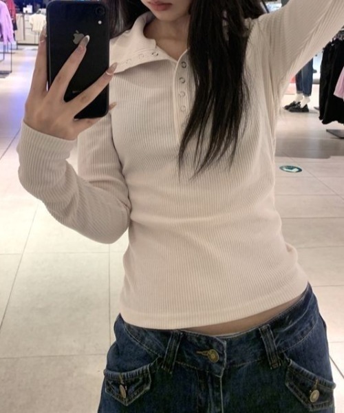 lilful(リルフル)の「カットリブ 襟ヘンリーネック シンプルロンT(Tシャツ/カットソー・レディース・チャコール/アイボリー・M/L)」の5枚目の写真