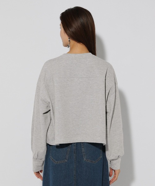 Elura(エルーラ)の「ラメ裏毛ショートプルオーバー/287523(スウェット・レディース・オフホワイト/ライトグレー・FREE)」の11枚目の写真