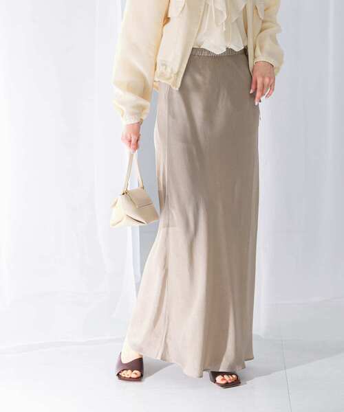 URBAN RESEARCH ROSSO WOMEN(アーバンリサーチ ロッソ)の「キュプラバイヤススカート(スカート・レディース・ベージュ/ネイビー・36/38)」の5枚目の写真