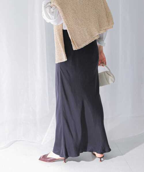 URBAN RESEARCH ROSSO WOMEN(アーバンリサーチ ロッソ)の「キュプラバイヤススカート(スカート・レディース・ベージュ/ネイビー・36/38)」の15枚目の写真