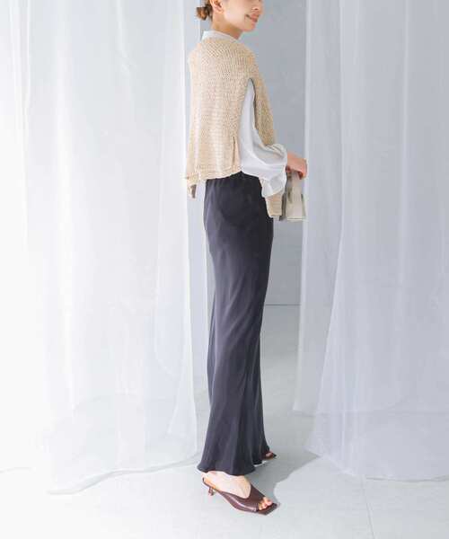 URBAN RESEARCH ROSSO WOMEN(アーバンリサーチ ロッソ)の「キュプラバイヤススカート(スカート・レディース・ベージュ/ネイビー・36/38)」の17枚目の写真