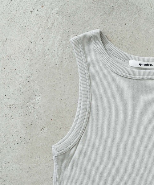 quadro(クオドロ)の「パールコットテレコアメリカンスリーブ(Tシャツ/カットソー・レディース・オフホワイト/ライトグレー/チャコール・FREE)」の11枚目の写真