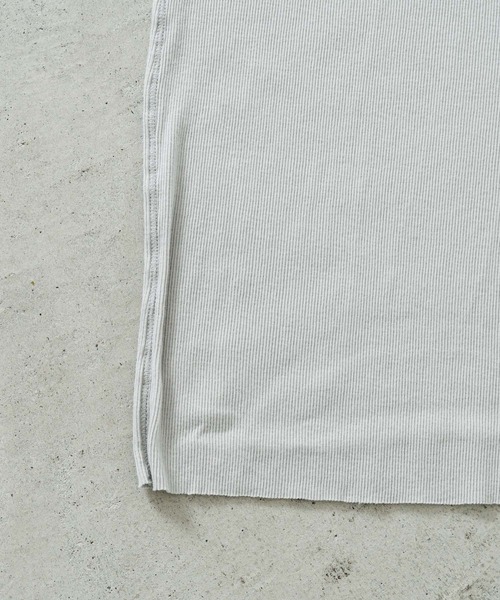 quadro(クオドロ)の「パールコットテレコアメリカンスリーブ(Tシャツ/カットソー・レディース・オフホワイト/ライトグレー/チャコール・FREE)」の12枚目の写真