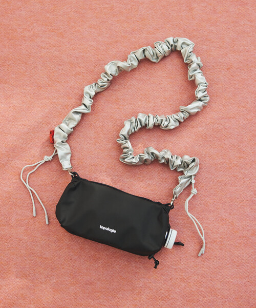 Topologie(トポロジー)の「Topologie/トポロジー Bottle Sacoche ボトルサコッシュ【バッグ単体】(スマホグッズ・レディース・ブラック/オリーブ・ONE SIZE)」の7枚目の写真