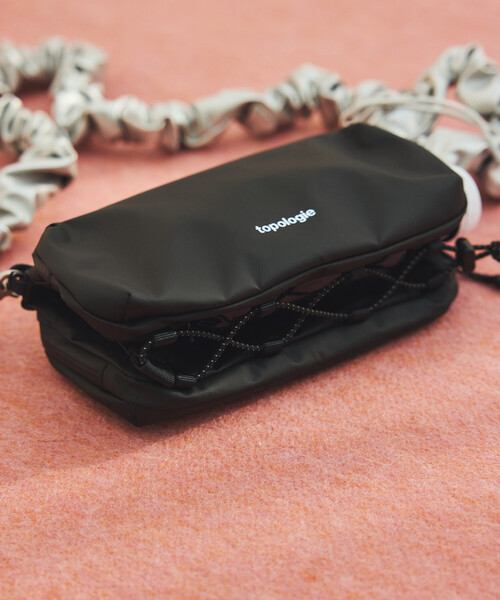Topologie(トポロジー)の「Topologie/トポロジー Bottle Sacoche ボトルサコッシュ【バッグ単体】(スマホグッズ・レディース・ブラック/オリーブ・ONE SIZE)」の9枚目の写真