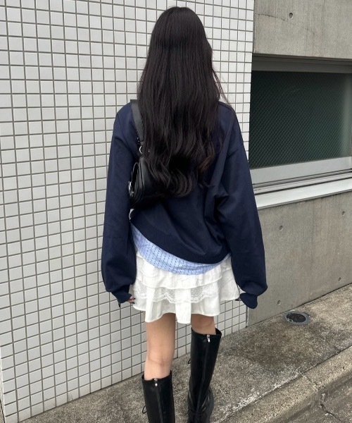 nemne store(ネンネストア)の「シャツドッキングスウェット(スウェット・レディース・杢グレー/ネイビー・MEDIUM/SMALL)」の4枚目の写真