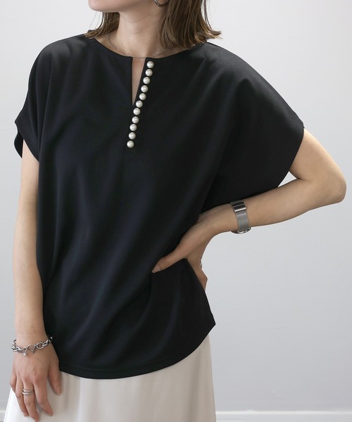 Aletta vita(アレッタビータ)の「ポンチラインパールコクーンプルオーバー(Tシャツ/カットソー・レディース・ネイビー/ブラック/オフホワイト・FREE)」の1枚目の写真