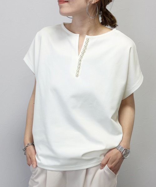 Aletta vita(アレッタビータ)の「ポンチラインパールコクーンプルオーバー(Tシャツ/カットソー・レディース・ネイビー/ブラック/オフホワイト・FREE)」の4枚目の写真