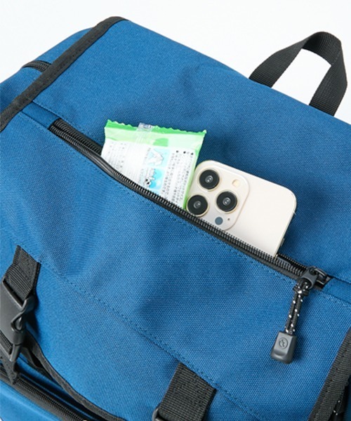 OUTDOOR PRODUCTS（アウトドアプロダクツ）の「【OUTDOOR PRODUCTS】　ルミナス ホリデーリュックサック　58L（バックパック/リュック・キッズ・ラベンダー/ライム/ブラック/ピンク/ネイビー/ライトブルー・FREE）」の11枚目の写真