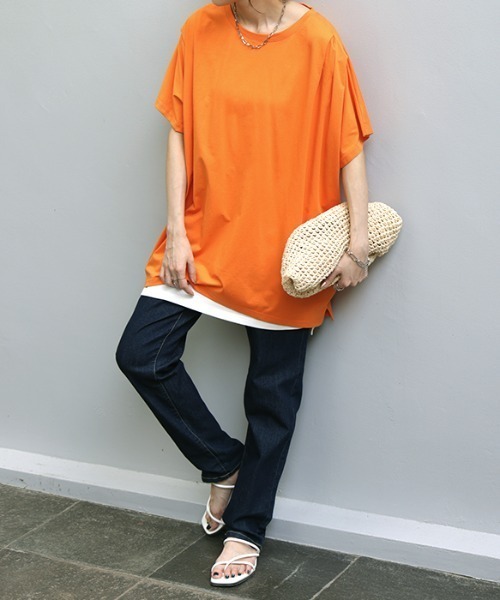 HUG.U（ハグユー）の「ひんやり。接触冷感 Tシャツ（Tシャツ/カットソー・レディース・アイボリー/オレンジ/ブラック/ホワイト/ライトブルー・FREE）」の15枚目の写真