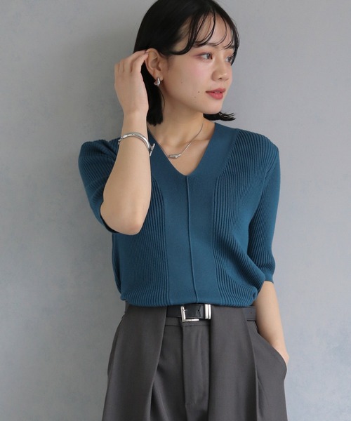cheriella(シェリエラ)の「【cheriella】 ベーシックサマーニット1(Tシャツ/カットソー・レディース・チャコールグレー/アイボリー/ブラック/ブルーグリーン/ブラウン・M)」の5枚目の写真
