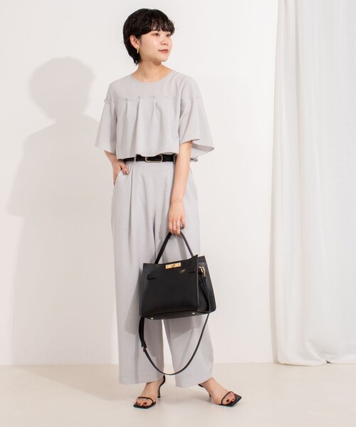 NOLLEY’S（ノーリーズ）の「《セットアップ対応》麻調フレアスリーブブラウス（シャツ/ブラウス・レディース・キナリ/ネイビー/ライトグレー・36/38）」の4枚目の写真