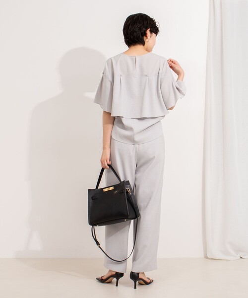 NOLLEY’S（ノーリーズ）の「《セットアップ対応》麻調フレアスリーブブラウス（シャツ/ブラウス・レディース・キナリ/ネイビー/ライトグレー・36/38）」の7枚目の写真