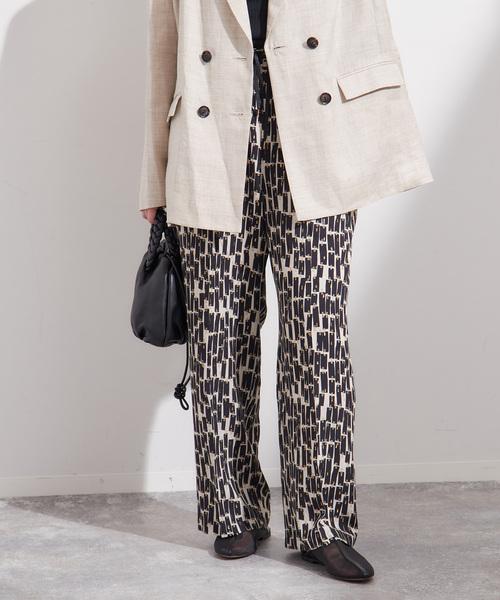 journal standard L'essage(ジャーナルスタンダードレサージュ)の「《SP》DEVEAUX モノトーンイージーパンツ(その他パンツ・レディース・ブラック×ブラック/アイボリー・FREE)」の11枚目の写真