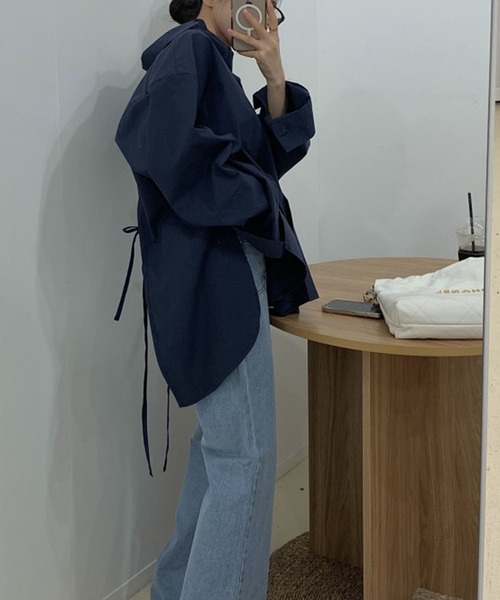 meJane（ミージェーン）の「バックオープンリボン 長袖シャツ（シャツ/ブラウス・レディース・ネイビー/ホワイト・FREE）」の9枚目の写真