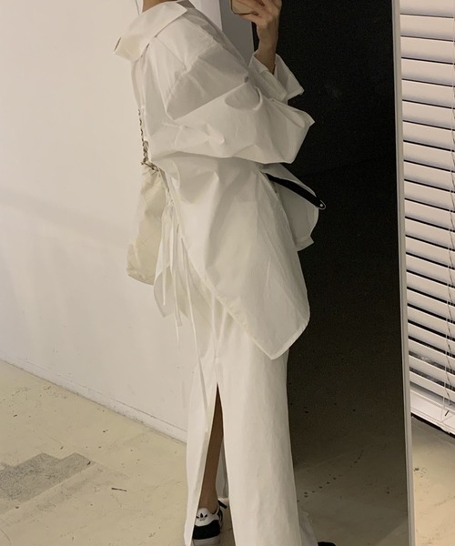 meJane（ミージェーン）の「バックオープンリボン 長袖シャツ（シャツ/ブラウス・レディース・ネイビー/ホワイト・FREE）」の4枚目の写真